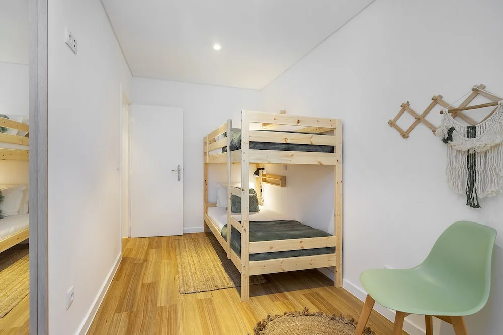 Chic & Stylish Retreat In Estoril'S Finest Location