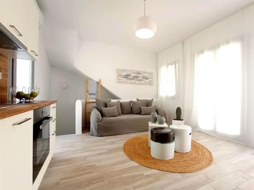 Villa Mila, Agios Prokopios beach, by NaxosVibe