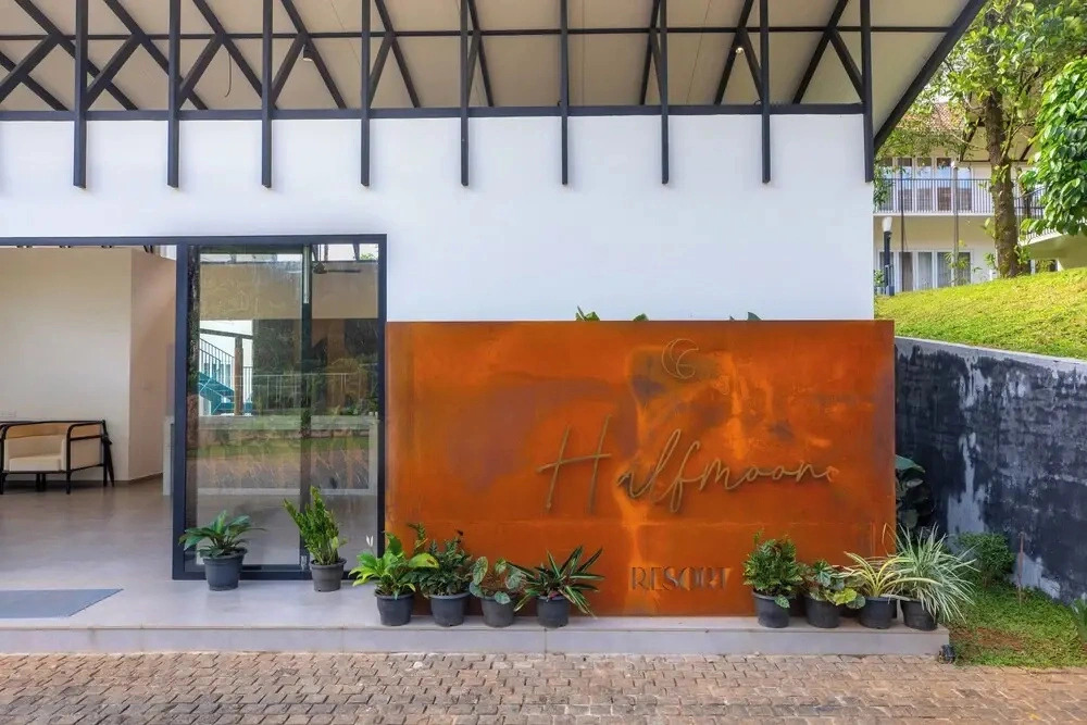 Half Moon Resort by Z Vacations