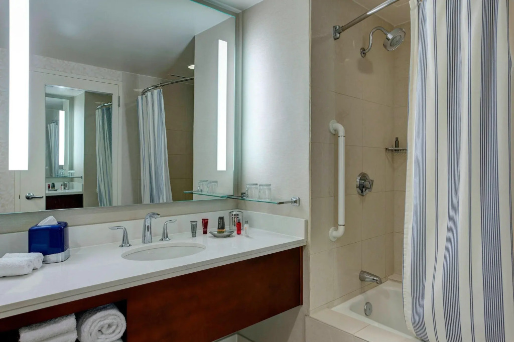 Marina del Rey Marriott