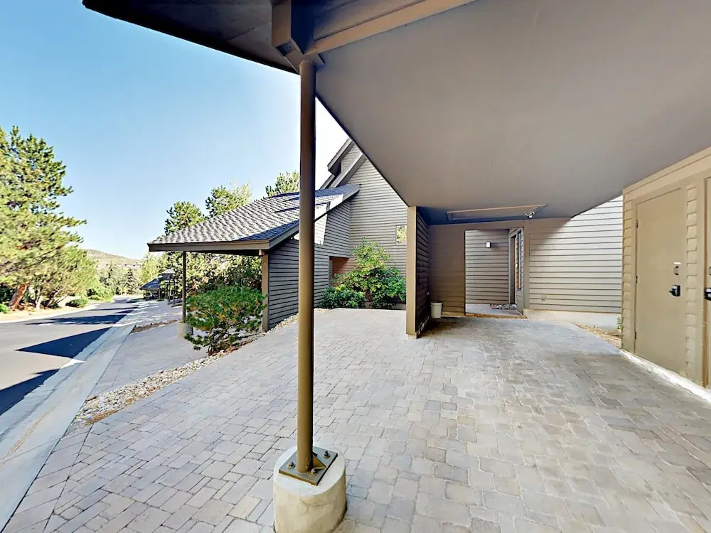 3710 Navajo Trail Townhouse Unit #74 4 Bedrooms 4 Bathrooms Townhouse
