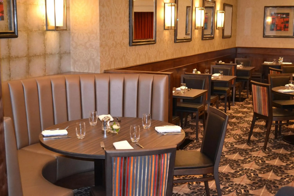Atholl Hotel