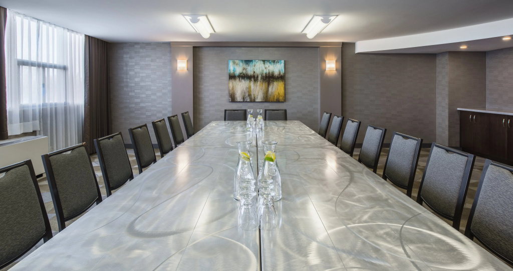 Holiday Inn Winnipeg-South by IHG