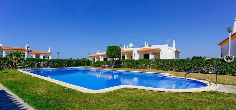 Lily Fabulous 1 BED APT With Roof Terrace Pool