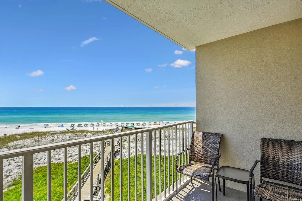 Destin On The Gulf 406 2 Bedroom Condo by RedAwning