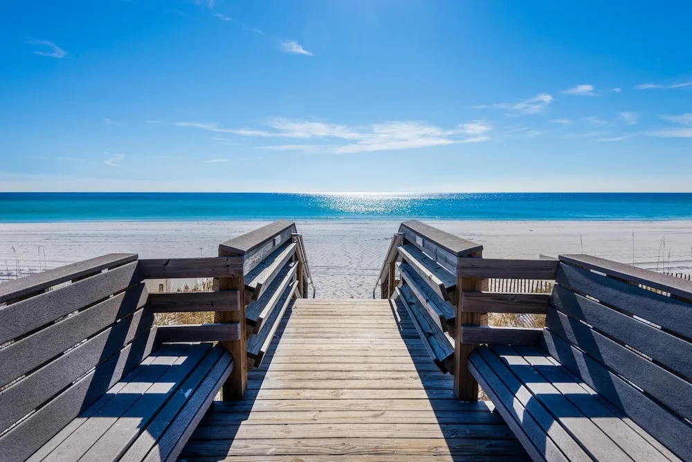 Beach Resort 406