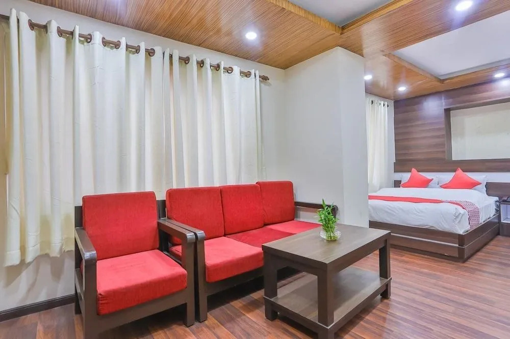 Oyo 693 Pashupati Hotel