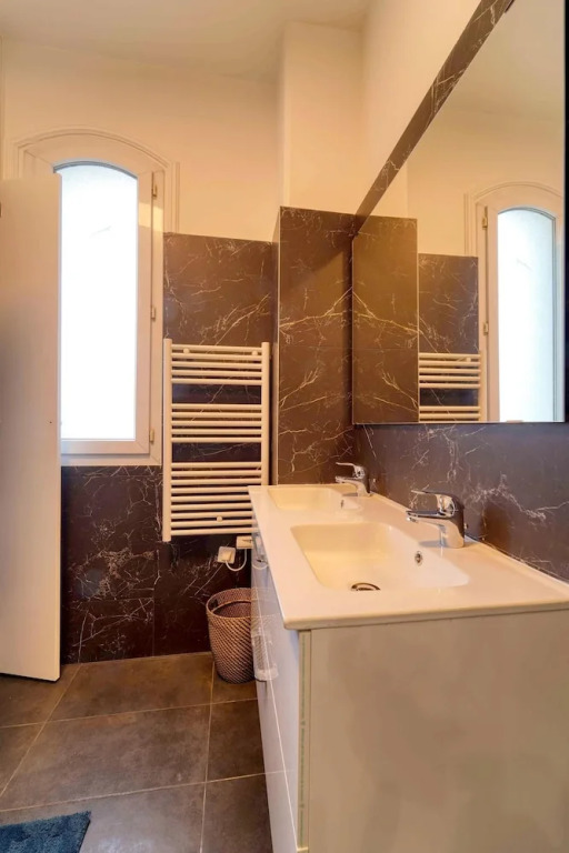 Apartment with 2 Bedrooms in Boulogne-Billancourt, with Furnished Terrace And Wifi