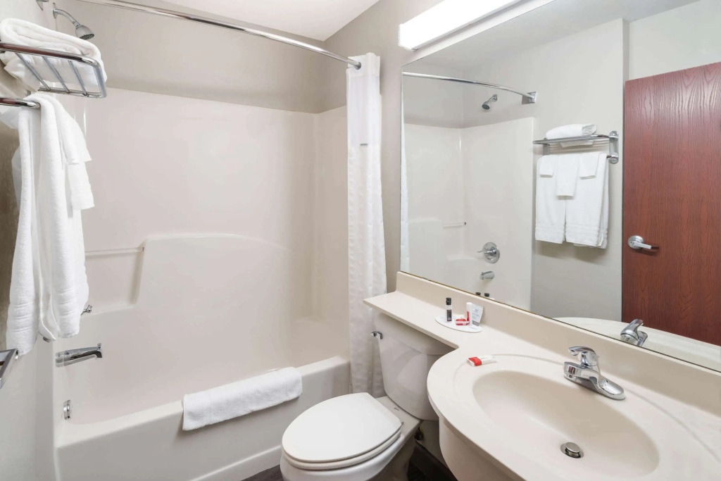 Microtel Inn and Suites by Wyndham Columbus North