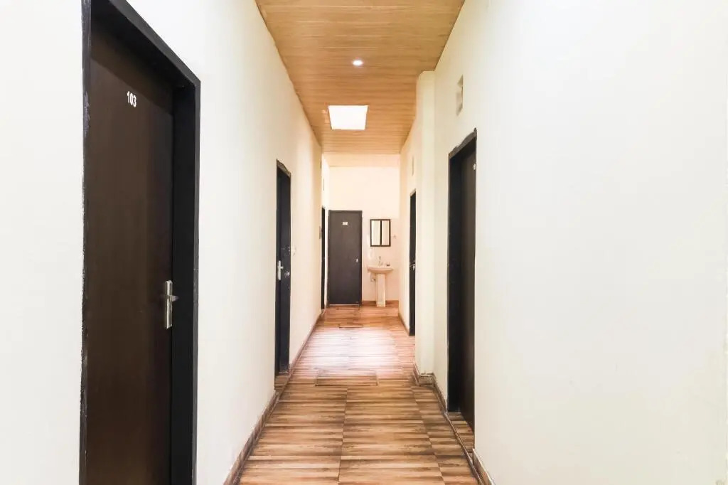 Hotel Gold Inn by OYO Rooms