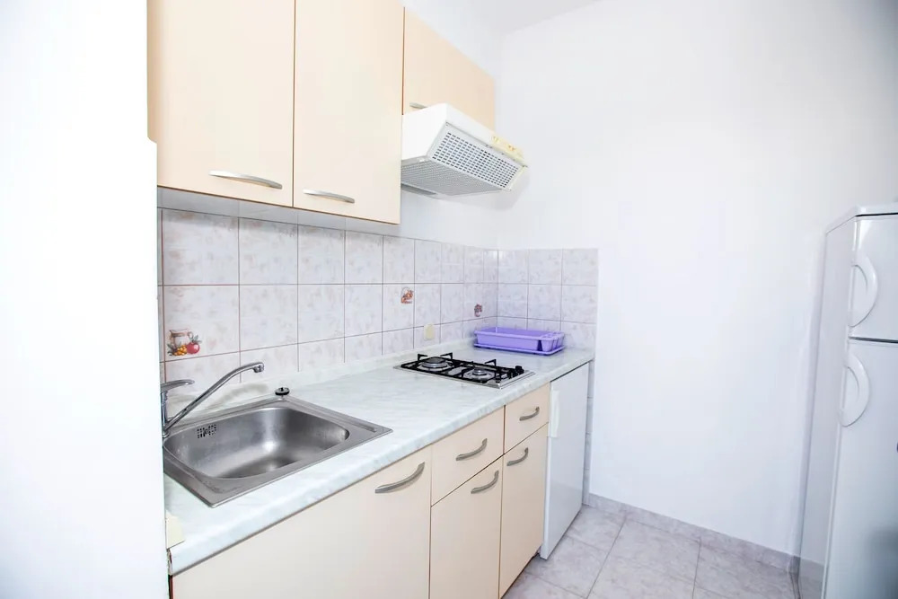 Captivating 2-bed Apartment in Podstrana