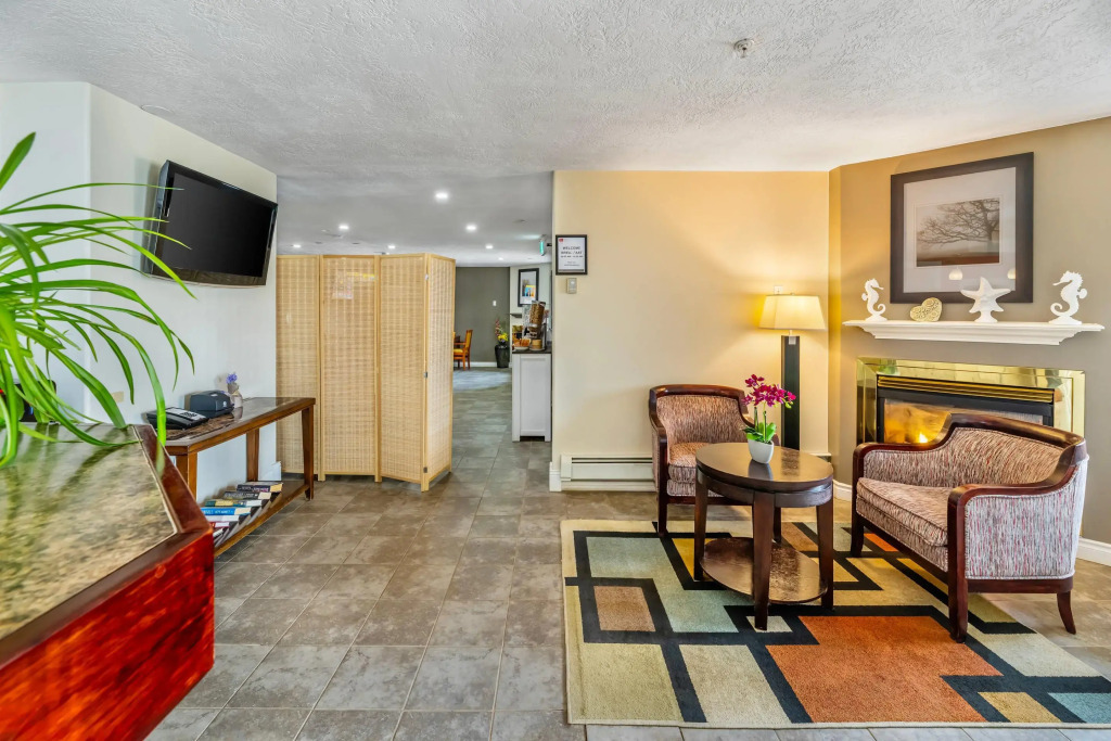 Econo Lodge Inn & Suites High Level