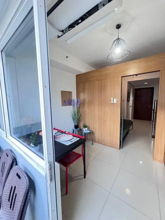 1 BR Shell Residences Facing amenities