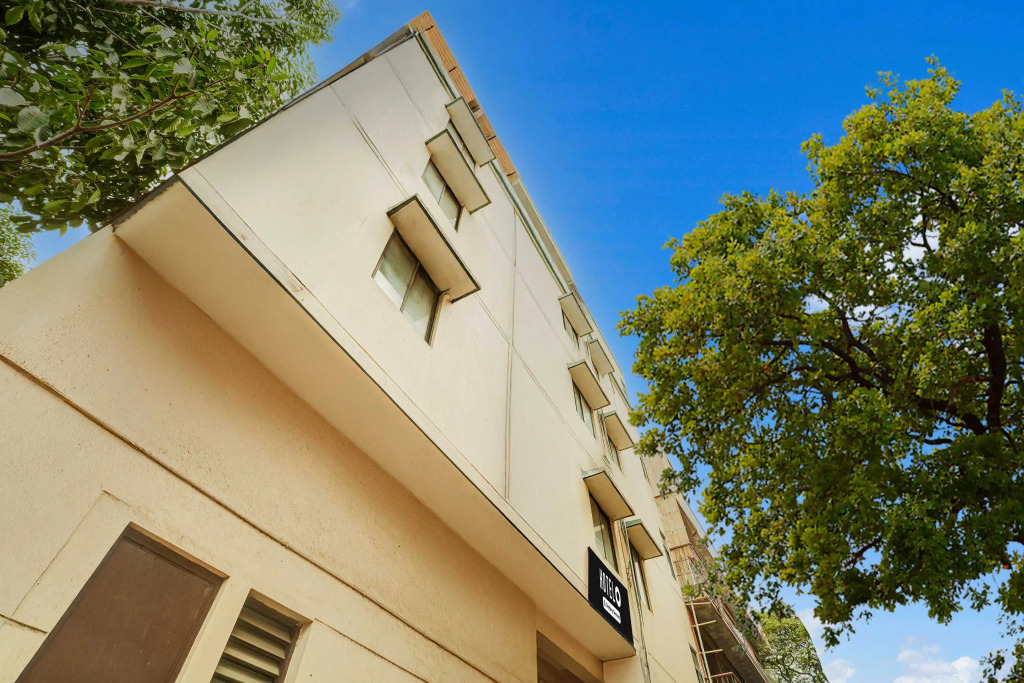 Townhouse Bangalore Goraguntepalya Metro Station