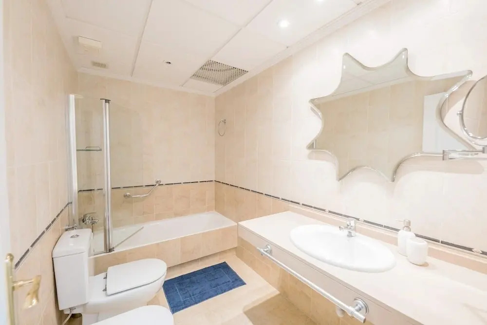 Luxury City Apartment