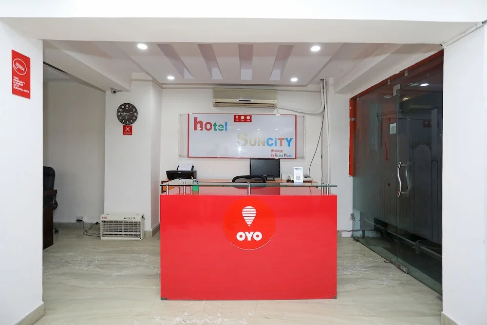 OYO 11063 Hotel Suncity
