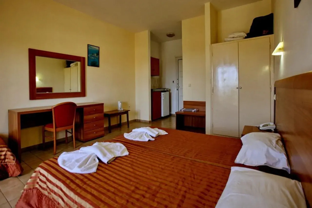 Anaxos Hotel