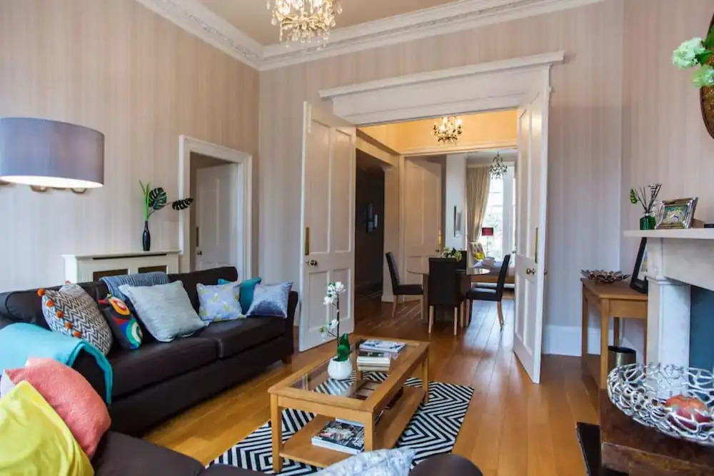 Central 2 Bedroom Apartment