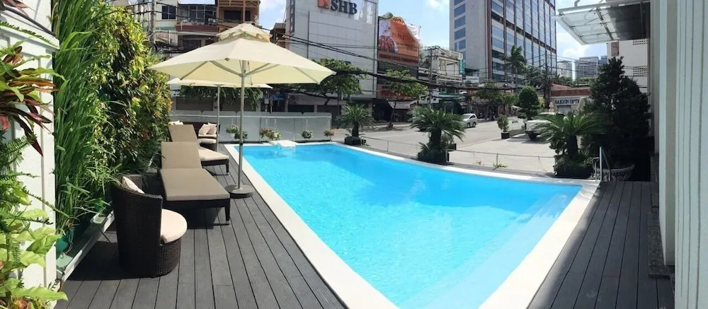 Acnos Grand Hotel