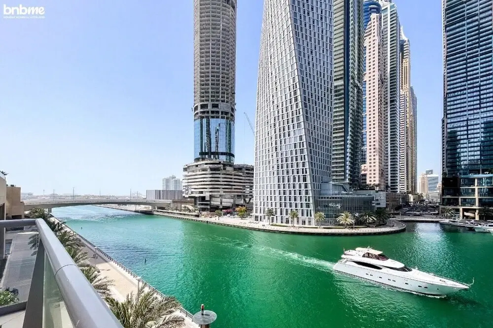 Scintillating Marina View From 1BR Apt
