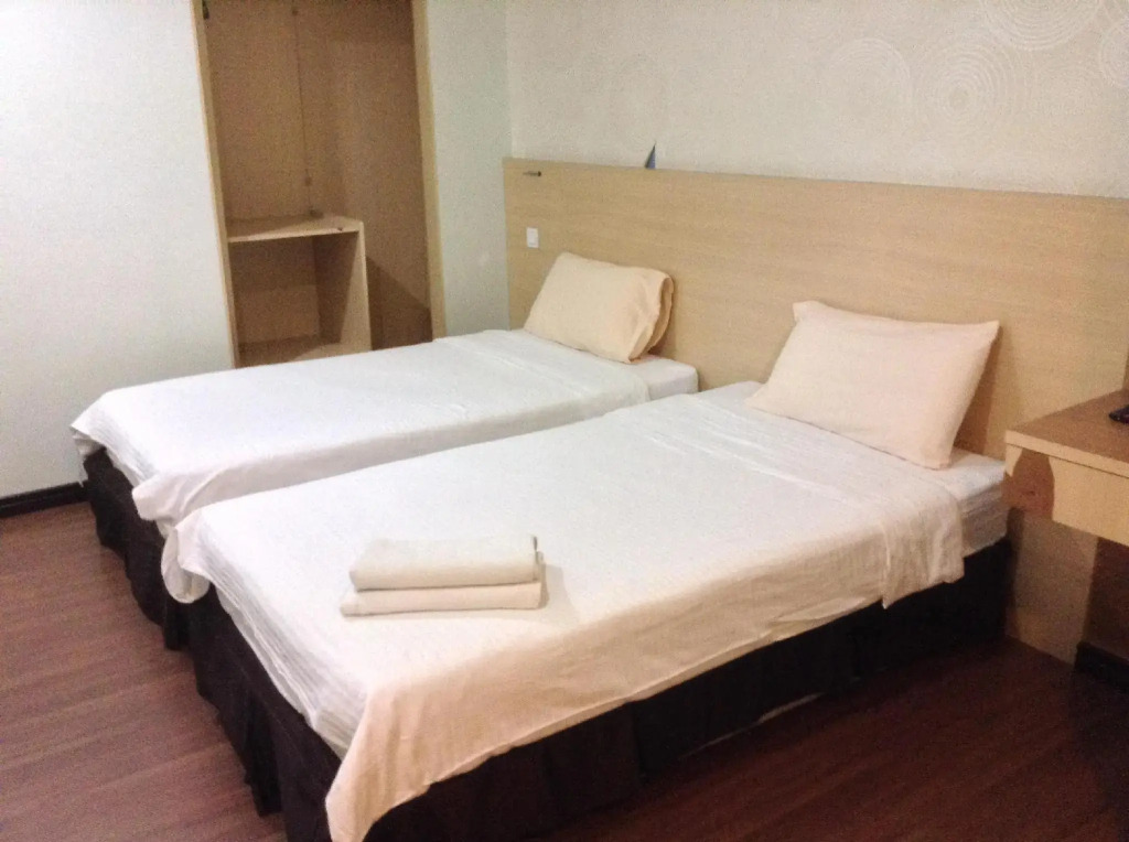 Maxim Hotel