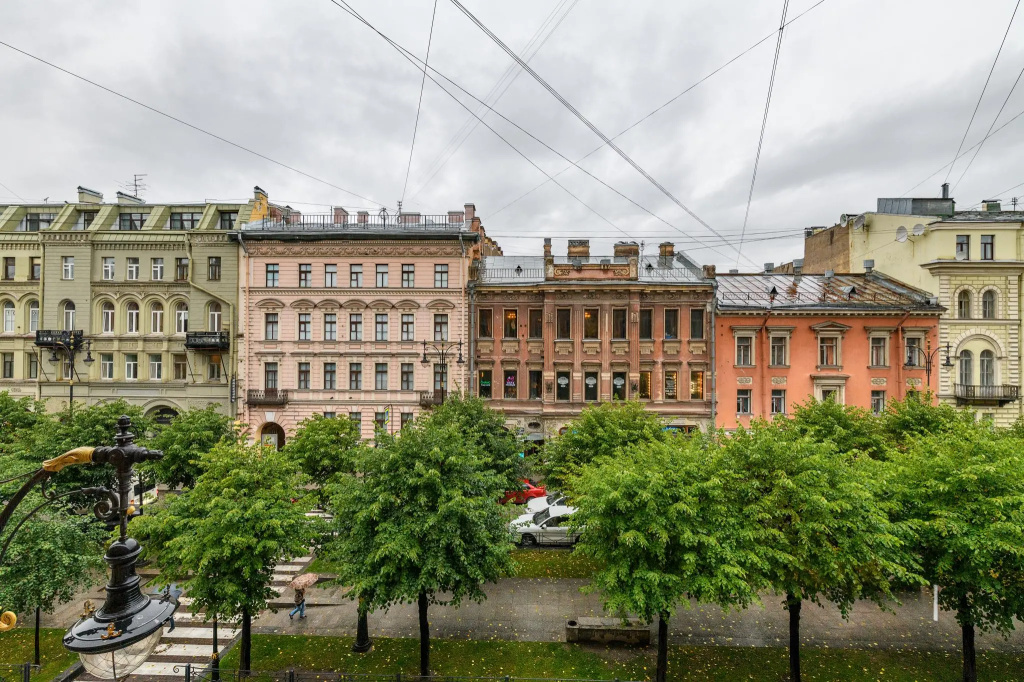 Sutki Rent у Дворцовой площади