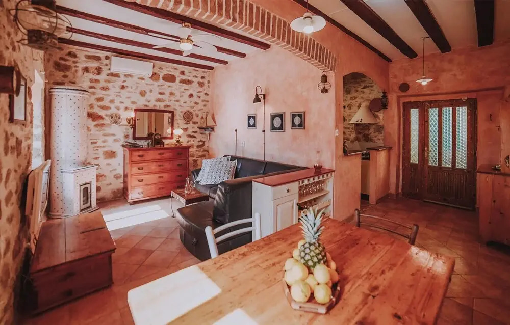 Amazing Home in Preko With 6 Bedrooms, Wifi and Outdoor Swimming Pool