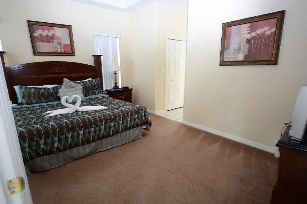 116 4-bedroom Budget Pool Home, Davenport FL