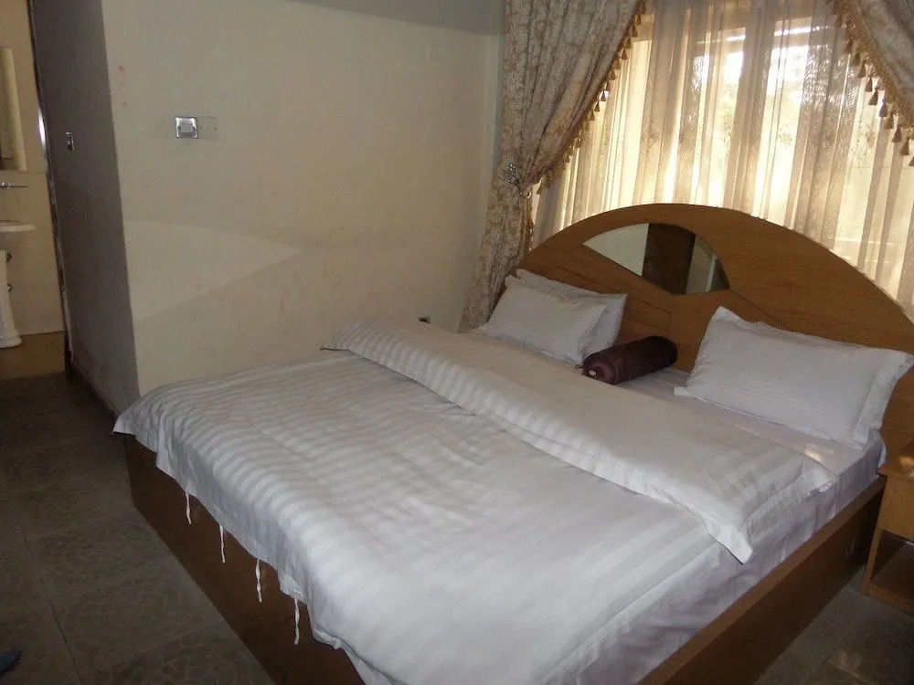 Kebbi Hotel