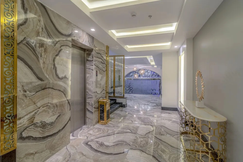 South Hotel Suites