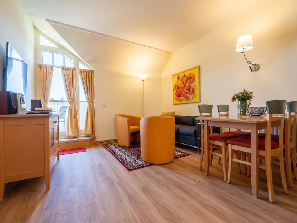 Dünenpark Binz - Komfort Appartement mit 2 Schlafzimmern und Balkon im Dachgeschoss 012