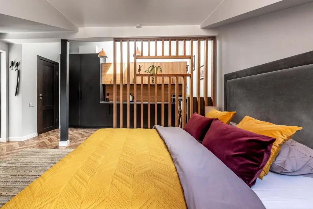 Stylish and Modern Cathedral Square Studio