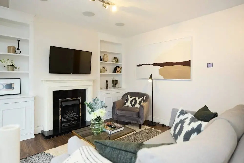 The Kensal Green Place - Modish 2bdr Flat With Study Room