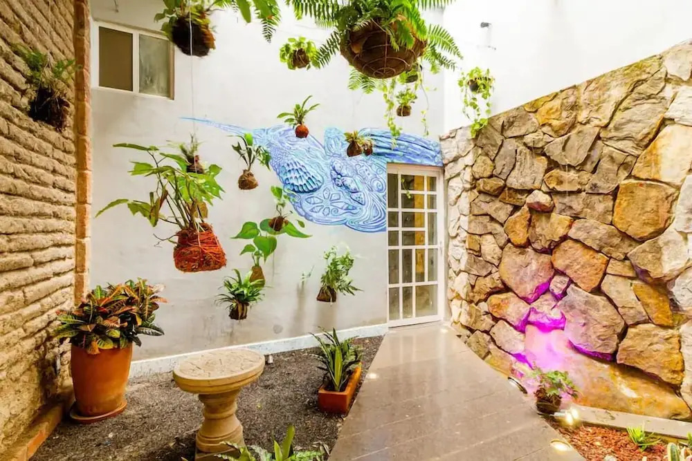 Mintaka Hotel Eco Plastico