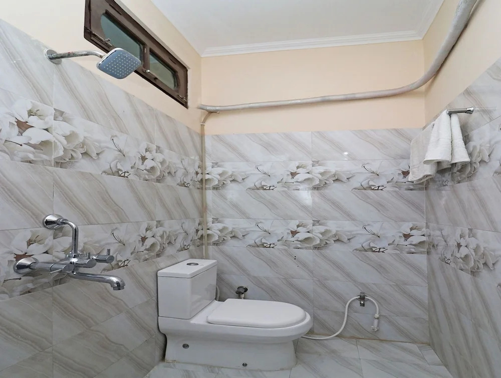 OYO 6064 Home Stay Siddhi Palace