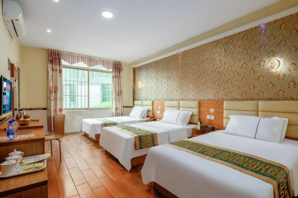 Huiquan Fashion Hotel (Dongguan Houjie Wanda Plaza)