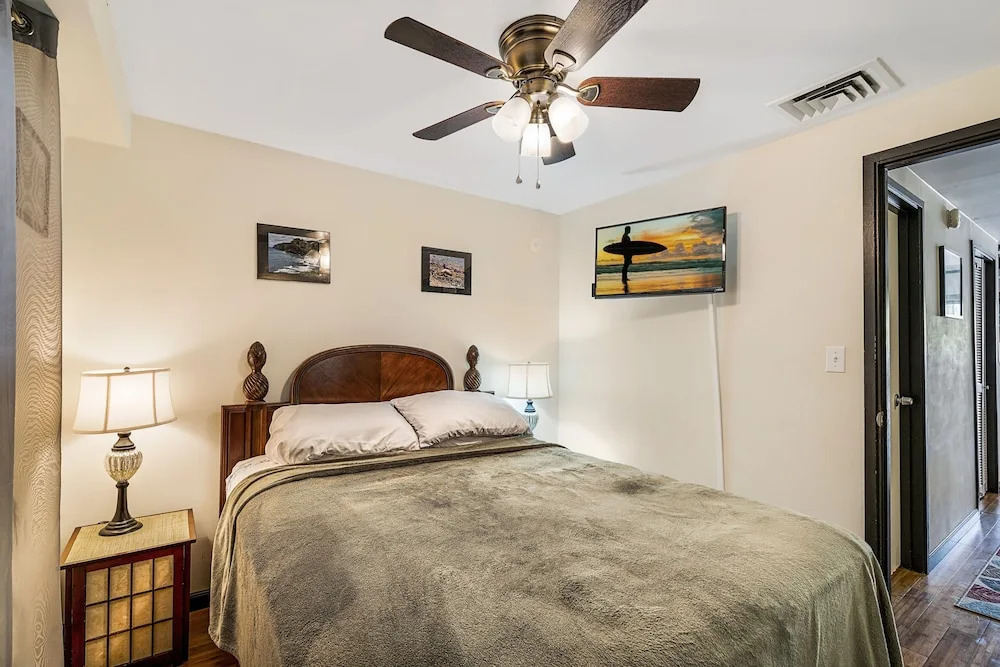Kona Plaza 112 - 2 Br Condo