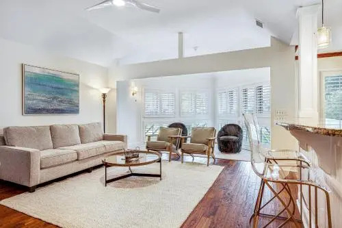 4712 Tennis Club Villa