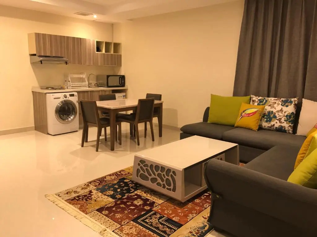 Out Serviced Apartments شقق اوت للشقق المخدومة