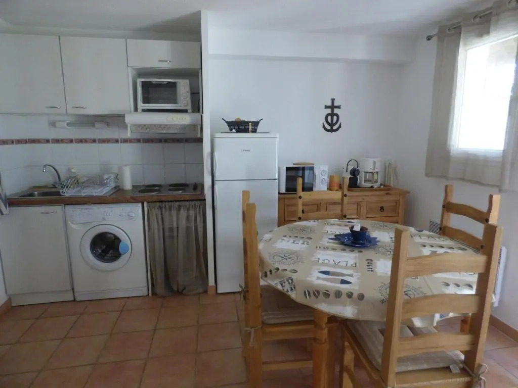 Appartement Saintes-Maries-de-la-Mer, 2 pièces, 4 personnes - FR-1-475-27