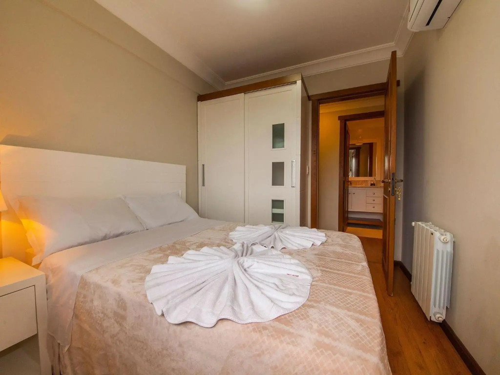 400 metros, Rua Coberta Centro - Villa Di Pietro 404