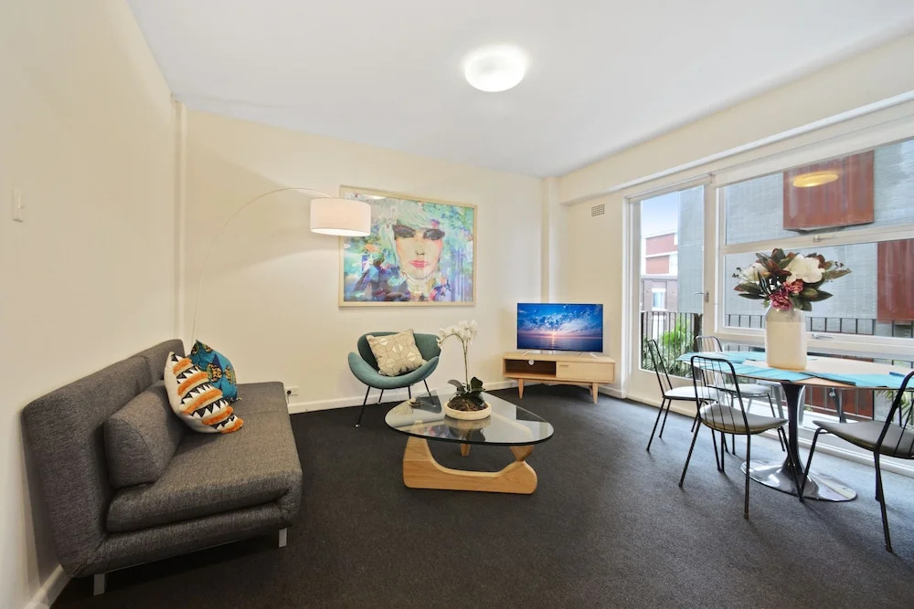 HomeHotel-Urban Retreat in Secure Boutique Block