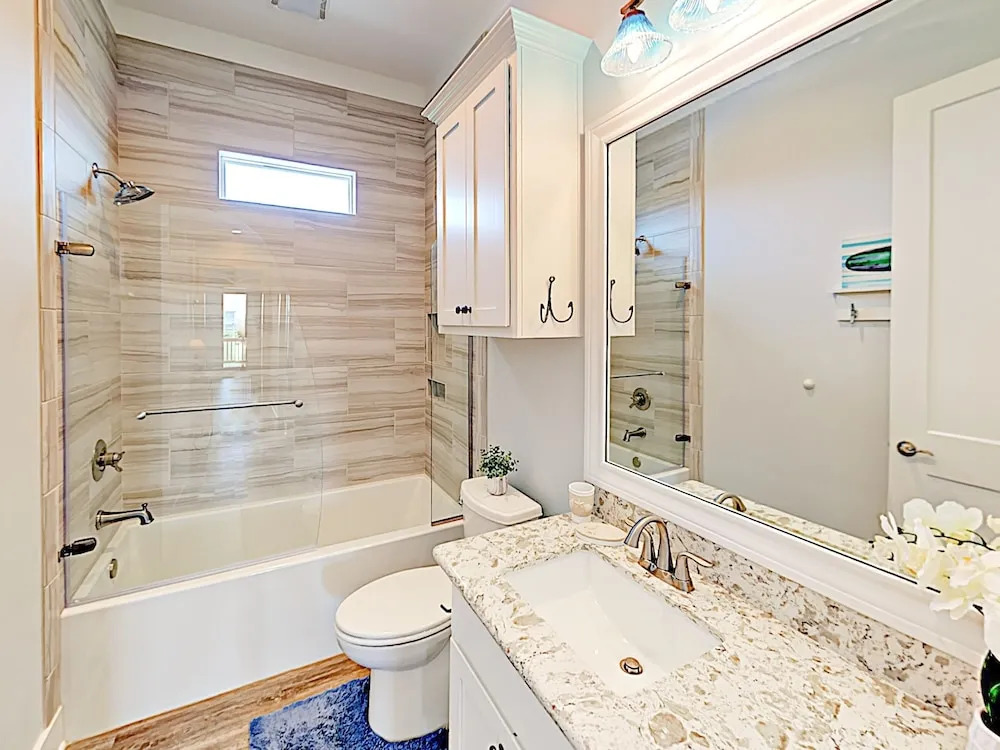 New Listing! Newly Built Waterfront W/ Deck 2 Bedroom Home