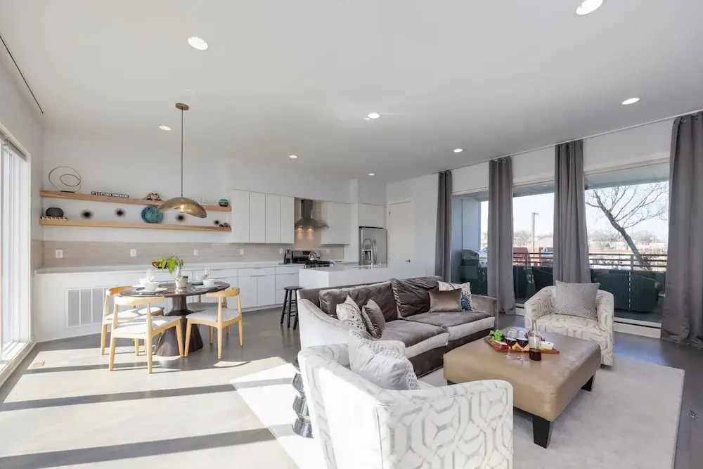 Nashville Notes - Sleeps 8 - Mins to Broadway!