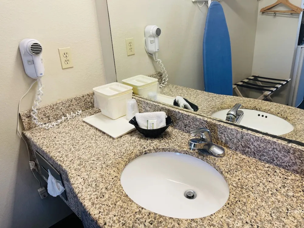 MAGNOLIA INN of BILOXI,OCEAN SPRINGS,PASCAGOULA & GAUTIER