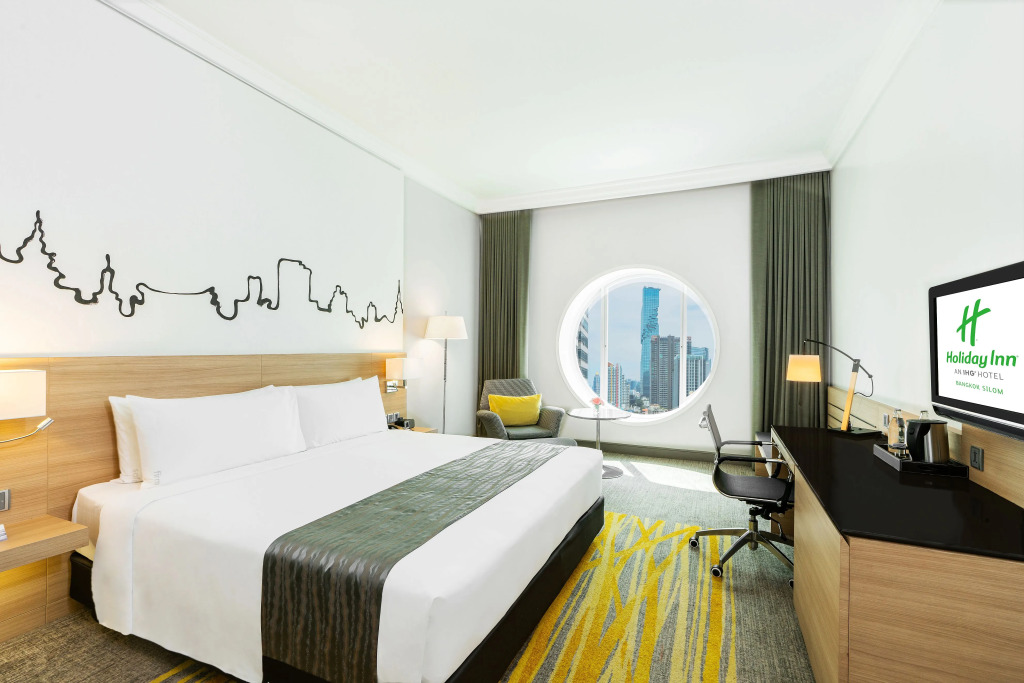 Holiday Inn Bangkok Silom by IHG