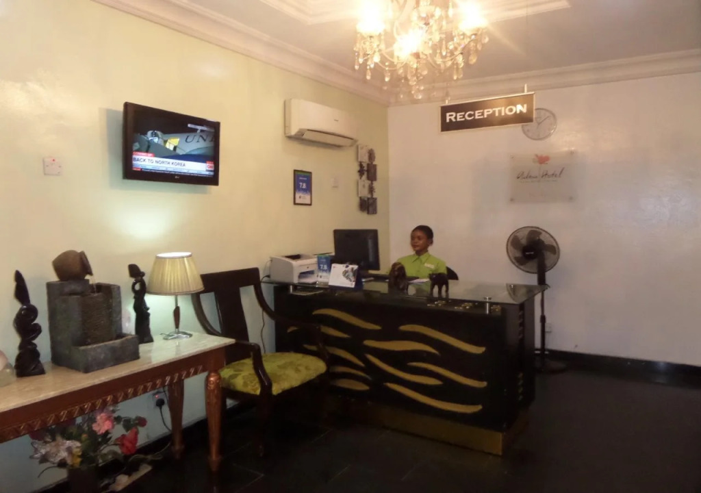 Adna Hotel