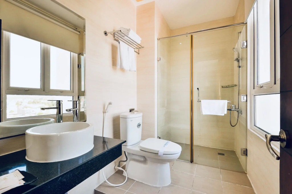 Happy Life Hotel District 7 Gần SECC