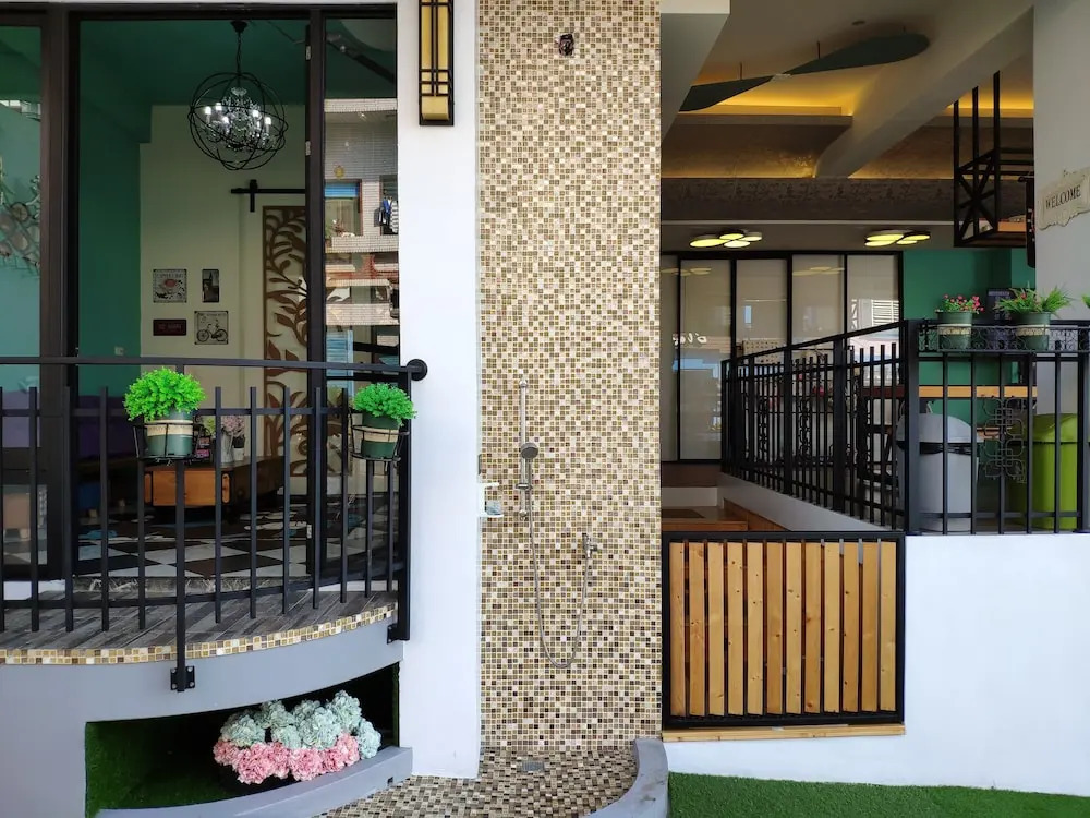 Teacher Cai Homeestay
