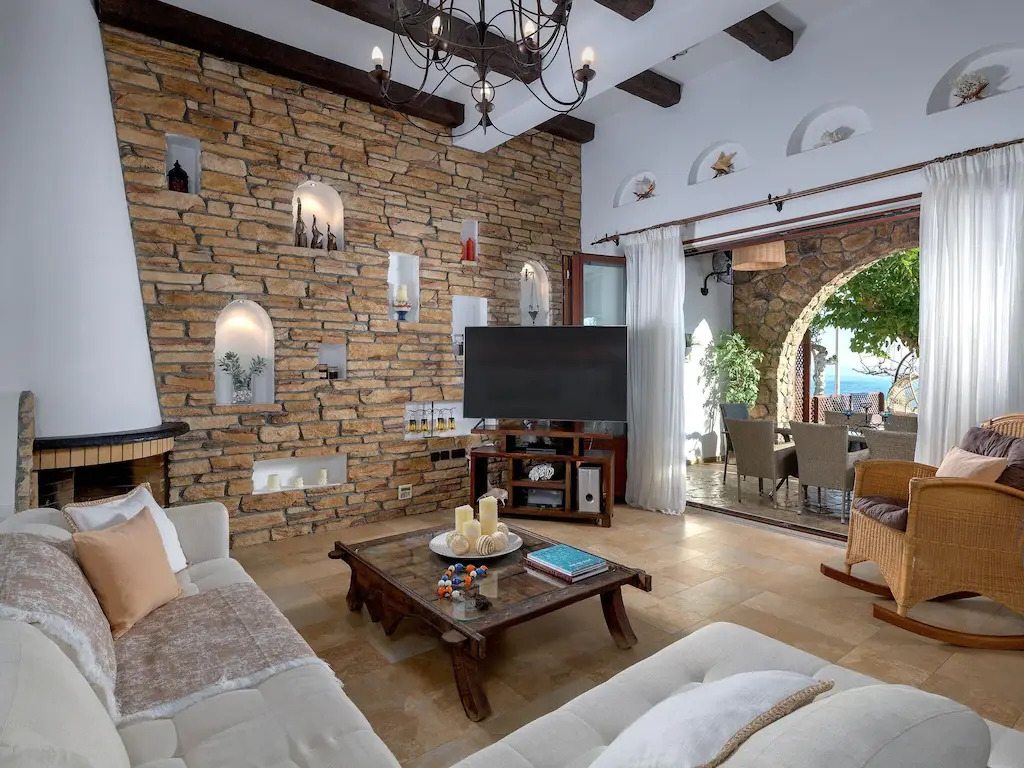 holiday home, Charaki